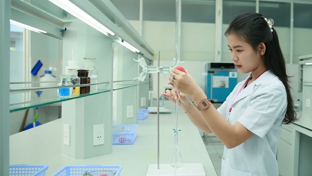 Bí quyết học tốt Điều dưỡng dù không giỏi Hóa